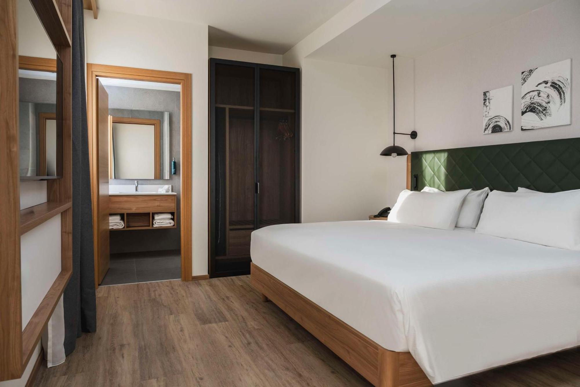 Hilton Garden Inn Padova City Centre Exterior photo