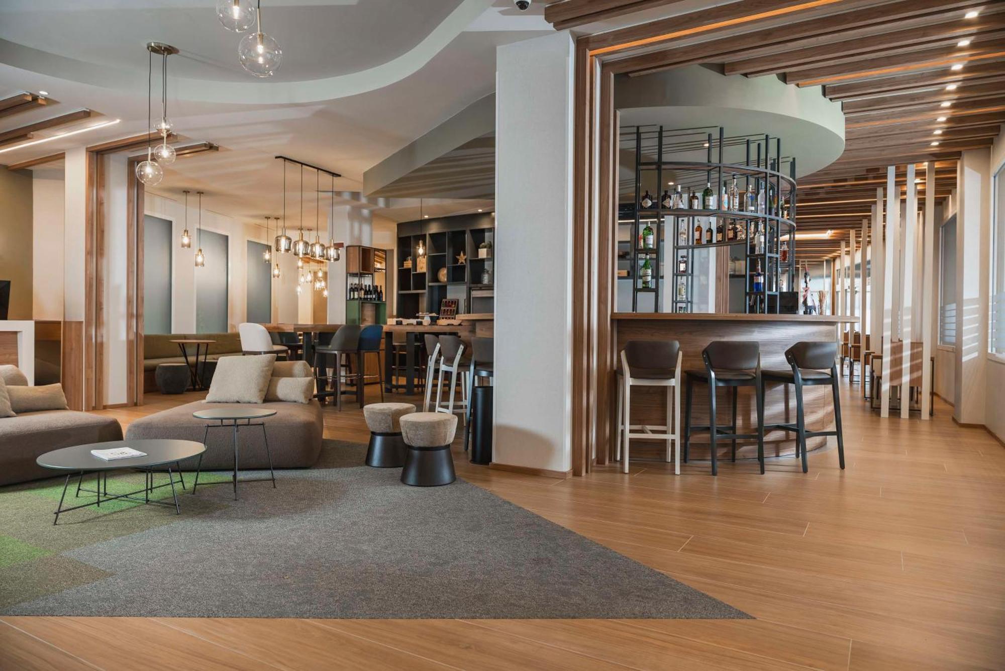 Hilton Garden Inn Padova City Centre Exterior photo