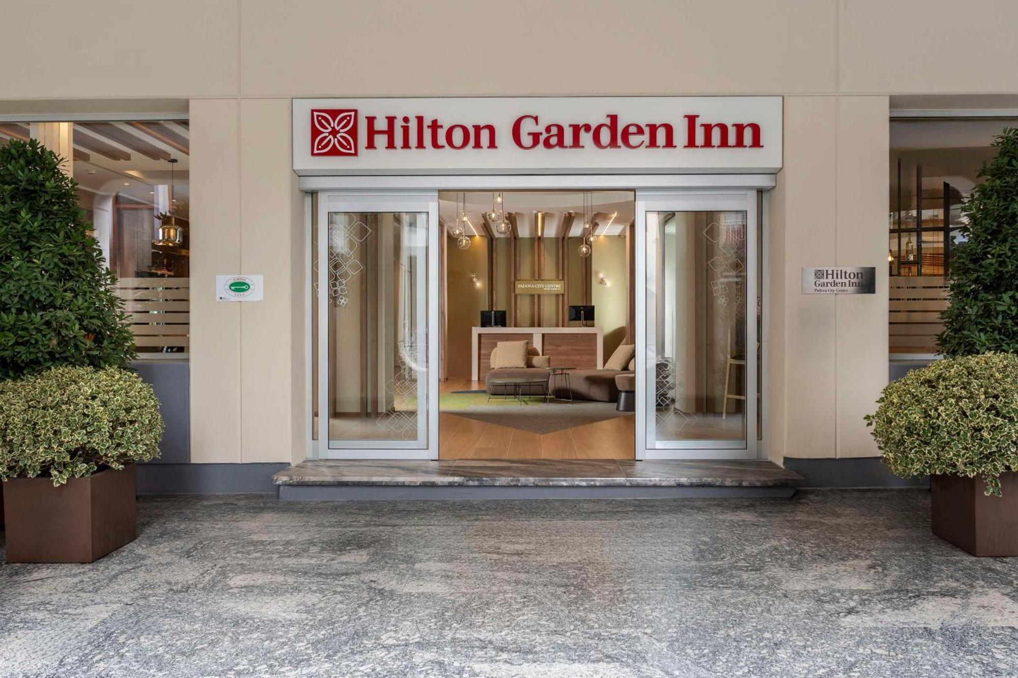Hilton Garden Inn Padova City Centre Exterior photo